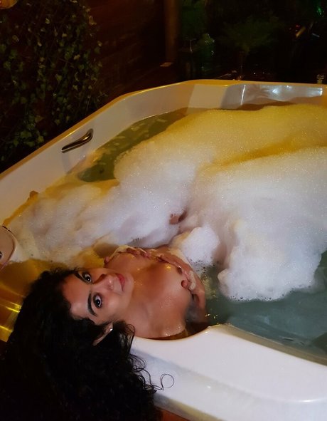 アマチュア赤毛オンリーファンズ アートヌード 写真