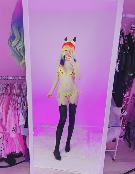 lealollyfree 独占スター 写真