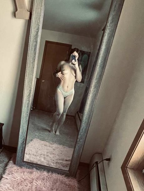 Ashley Sikes HDスター 写真