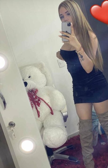 巨乳のマンコオンリーファンズ セクシーxxx 画像