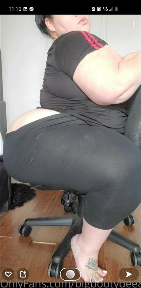 bigbootydee89 ヌードモデル 写真