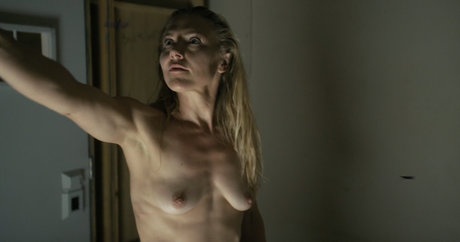 Dominique Swain ポルノスター セクシー 画像