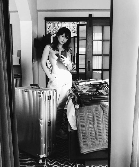 Danielle Noce ヌードのポルノスター ギャラリー