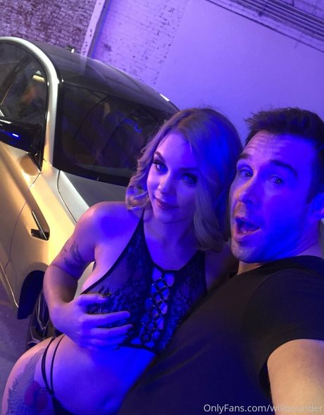 フェイシャルオンリーファンズ 限定 写真