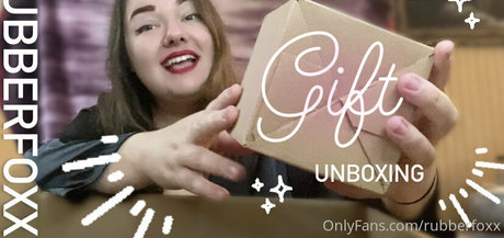 美しいベイビーオンリーファンズ ホット裸 写真