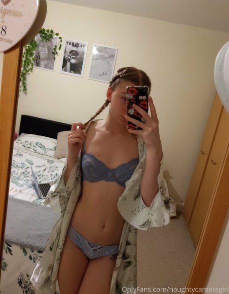 naughtycameragirl ヌードスター 写真