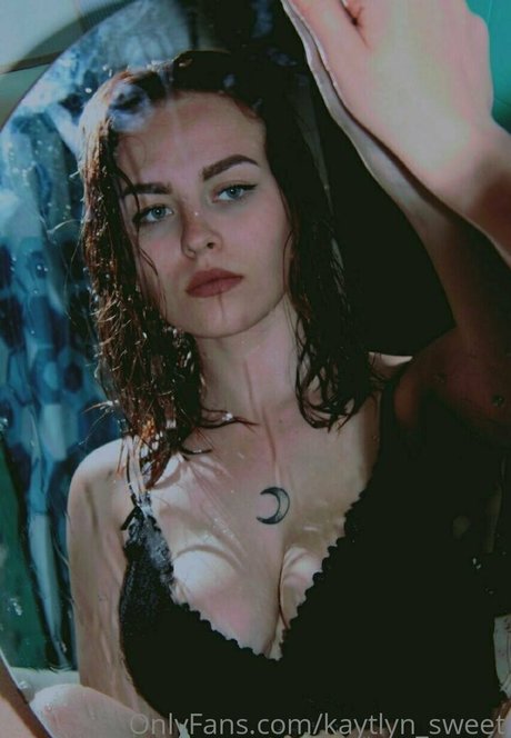 熟女オナニーオンリーファンズ ホット 画像