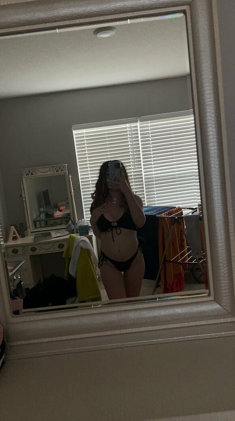 alexandra 999 セックスモデル 写真