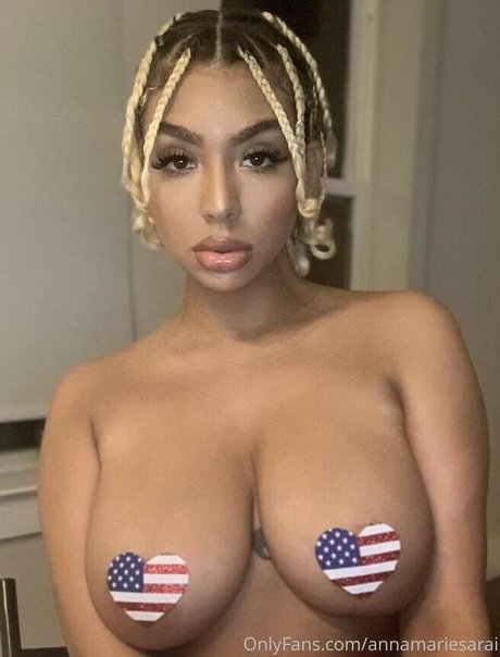 Anna Marie Sarai ポルノスター ヌード 写真
