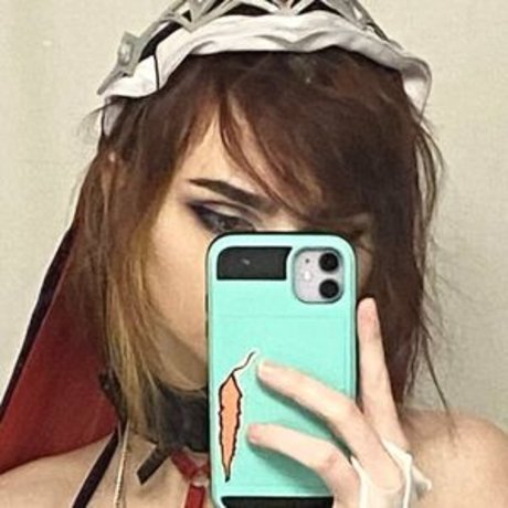 Hannuh 裸のモデル 写真