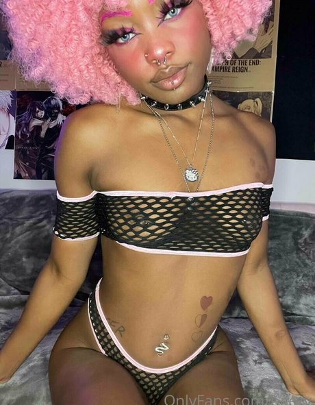 巨尻オンリーファン アダルト 写真