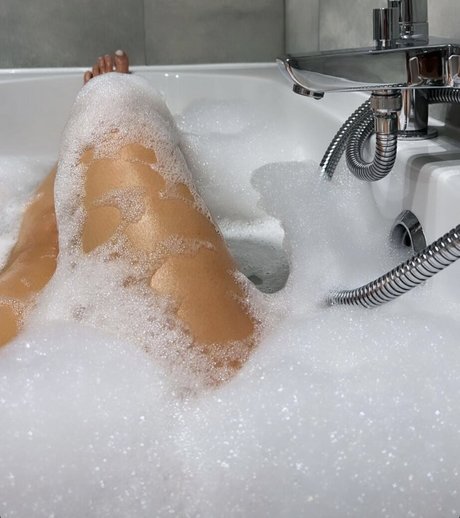 Chloe Ferry 高品質スター 画像