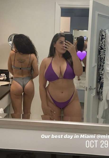 youcancallmelt 美しい女優 画像