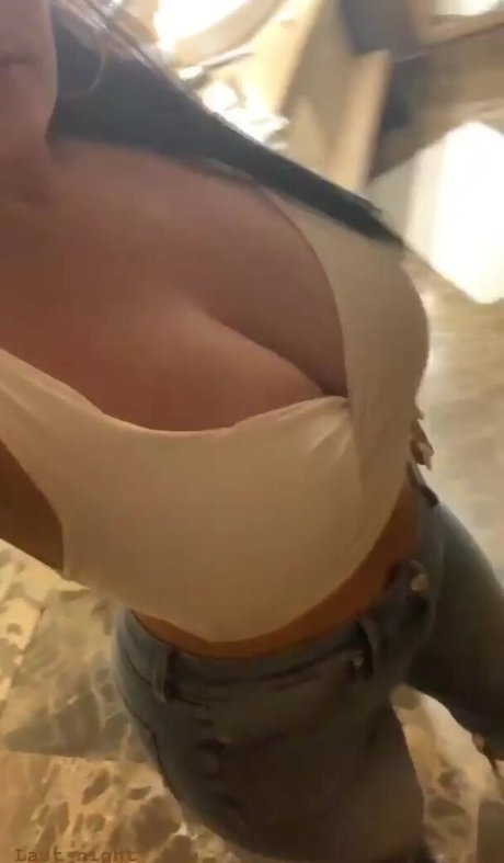 youcancallmelt ポルノスター 写真