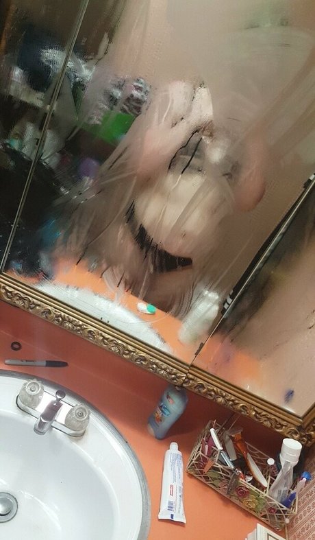 角質の女の子オンリーファンズ ポルノグラフィック アーカイブ