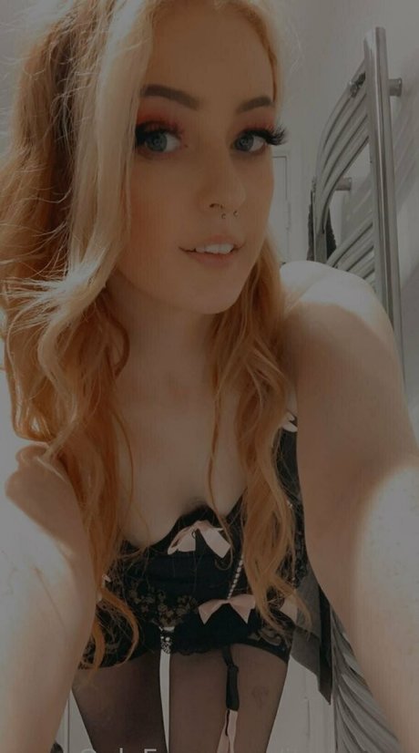 its moo x 美しい女優 ギャラリー