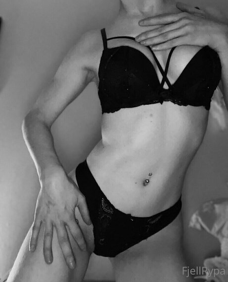 slow rida3 エロティックモデル 画像