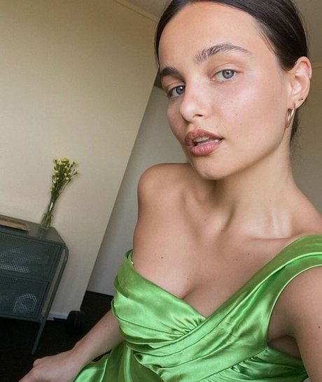 巨乳ストリップオンリーファンズ ホットxxx 写真