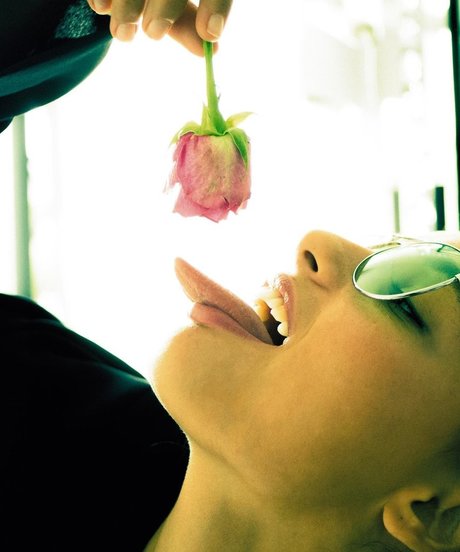 Ruxandra Porojnicu アダルトスター 写真