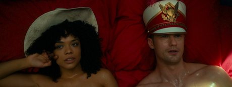 Tessa Thompson xxxスター 写真