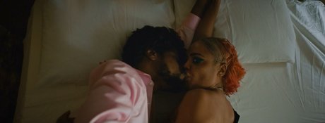 Tessa Thompson ポルノスター アダルト ギャラリー