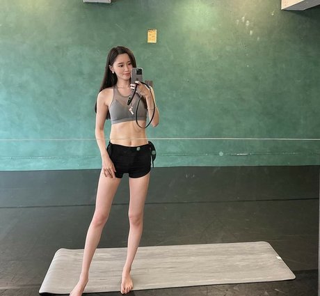 角質の女の子オンリーファンズ セクシーxxx 画像