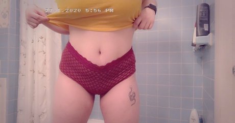 hannahbee840 アートモデル 画像