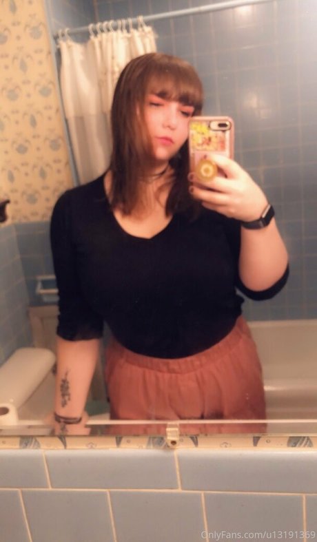 hannahbee840 HDモデル 写真