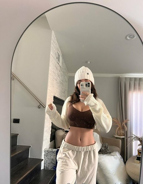 ellaorte 素敵なポルノスター 画像