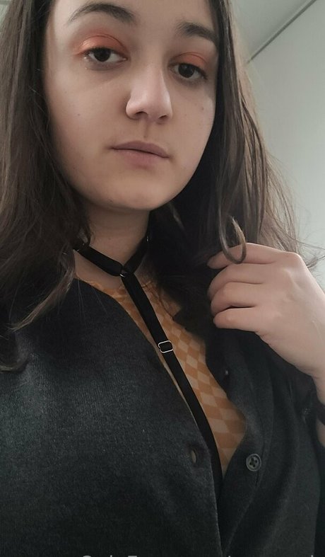 momegh セックスポルノスター 画像