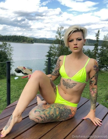 dicentra6 エロティック女優 写真