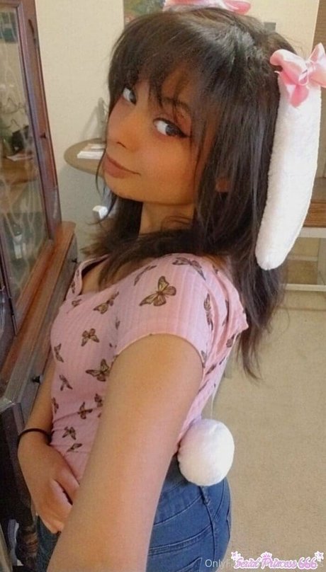 かわいいシーメールオンリーファンズ 無料裸 画像