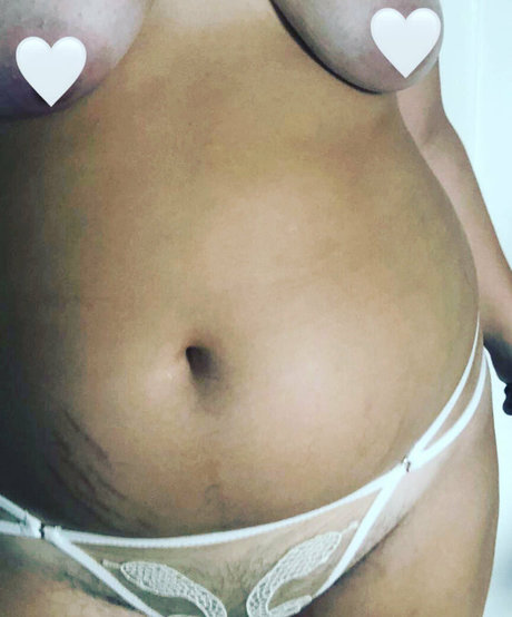 ティーンレズビアンオンリーファンズ アートポルノ 写真