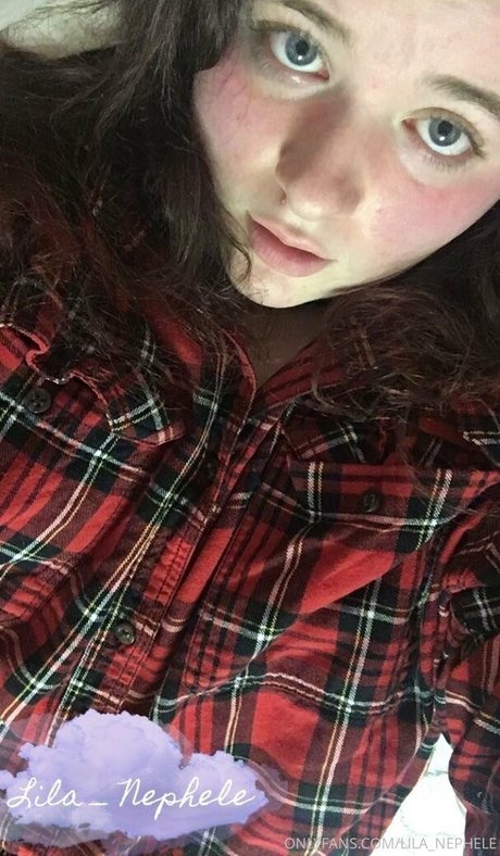 lila nephele ヌードモデル ギャラリー