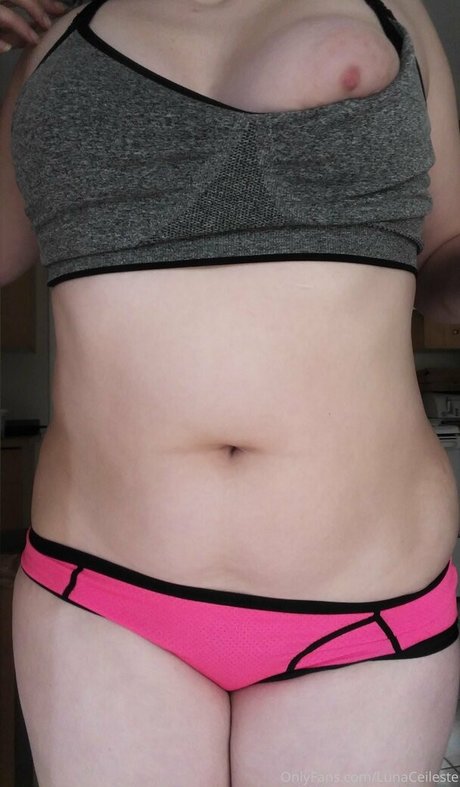 lunaceileste アダルトモデル ギャラリー