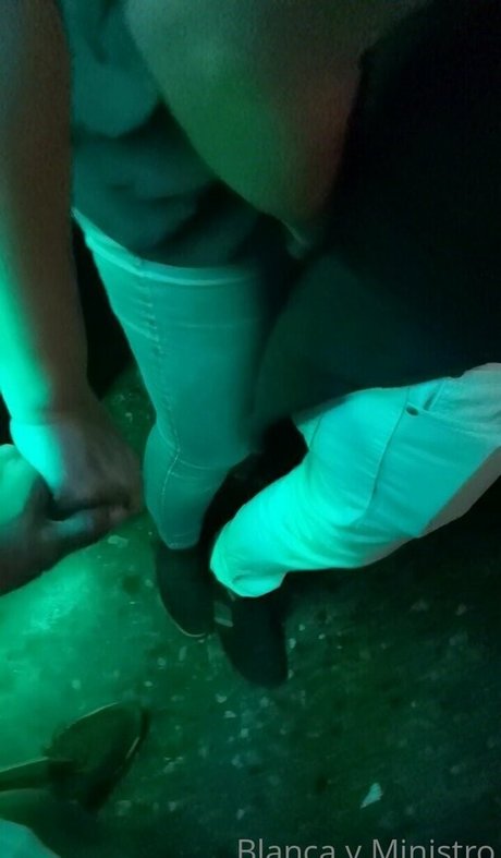 blancayministro ポルノスター トップ 写真