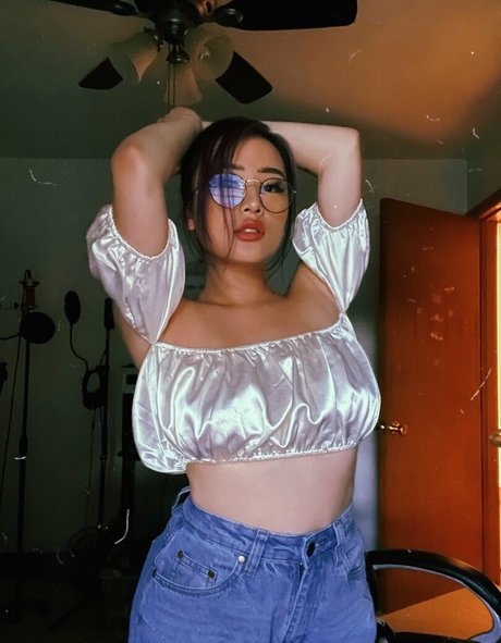 黒人3P オンリーファンズ ポルノ 写真