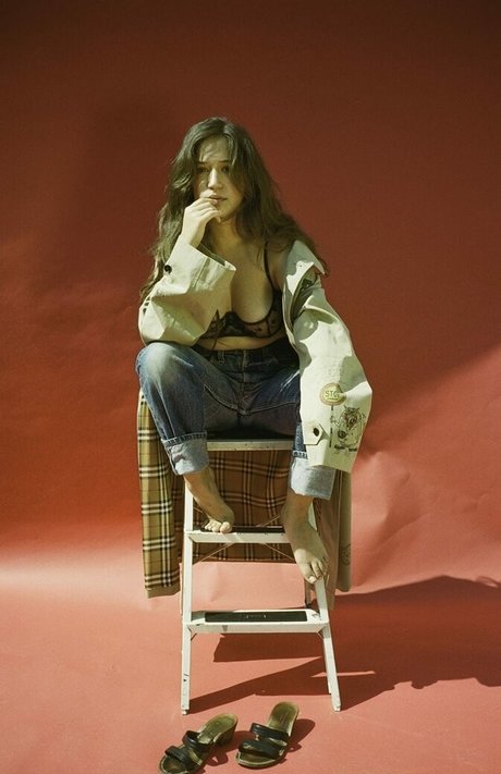 Gideon Adlon かわいいポルノスター 画像