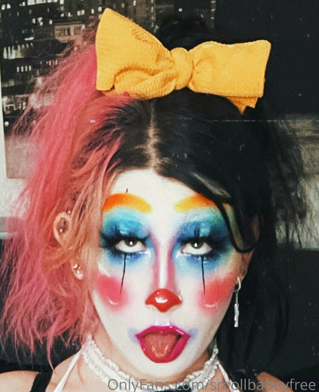 smollbabeyfree 美しいモデル 写真