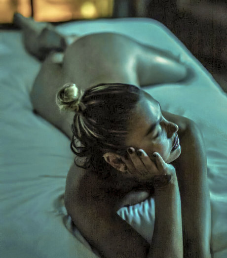 Ecem Guvenciler スターセックス ギャラリー