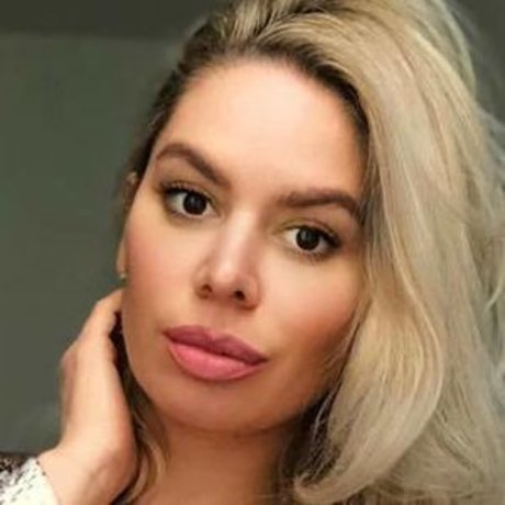 Vanja Rasova アダルトスター 写真