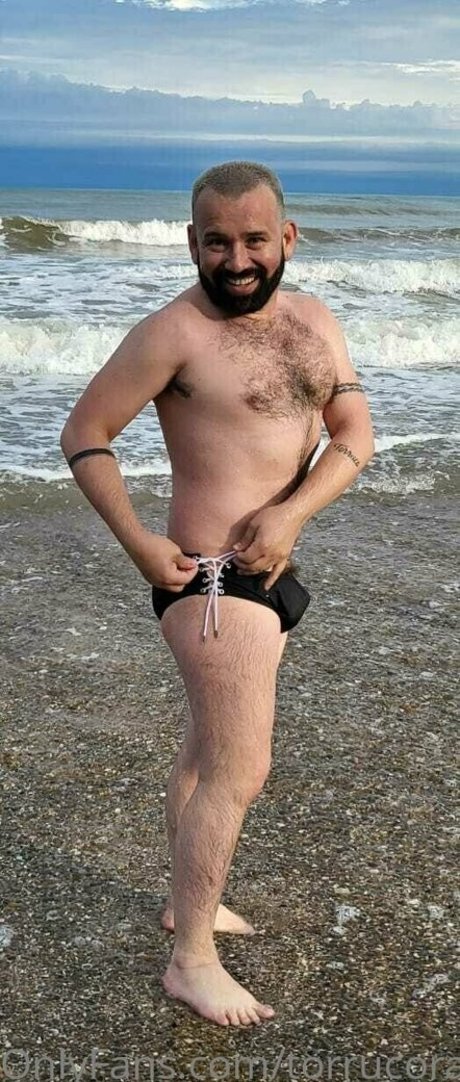 金髪の小人オンリーファンズ 無料ポルノ 画像