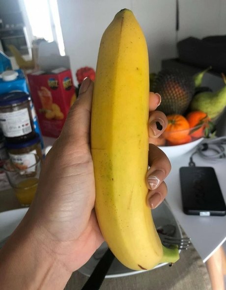 陸軍の熟女オンリーファンズ エロチック アーカイブ