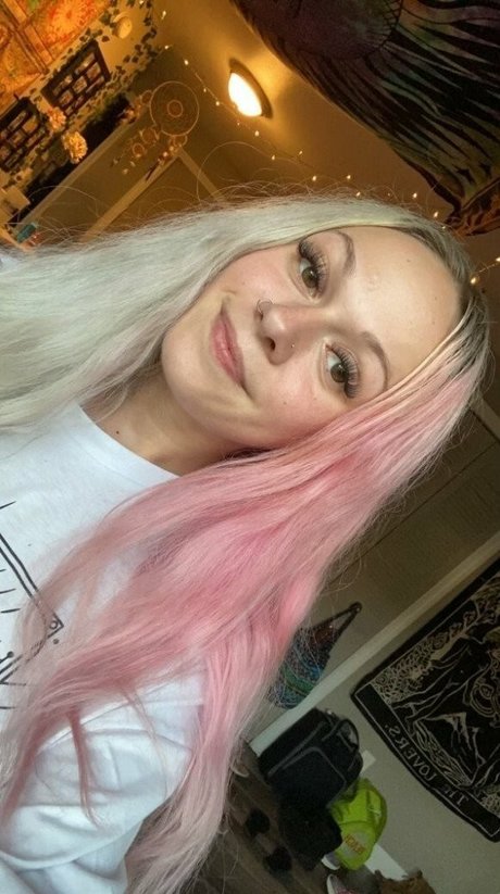 Nova Luxe エロティック女優 ギャラリー