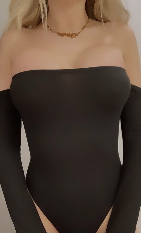 Dressupblondie 素敵なスター 写真