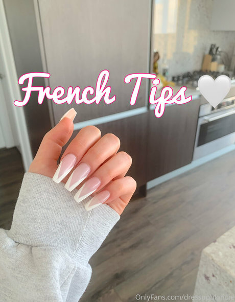 Dressupblondie 素敵なスター 写真