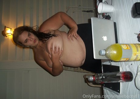 jenniebooty87 エロティックなモデル 写真