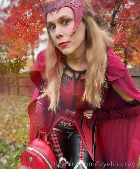 fayelinaplays トップポルノスター ギャラリー