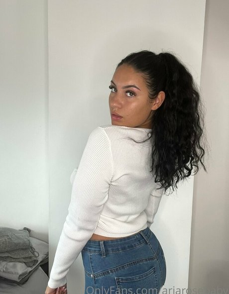 ariarosebaby セックスモデル 写真