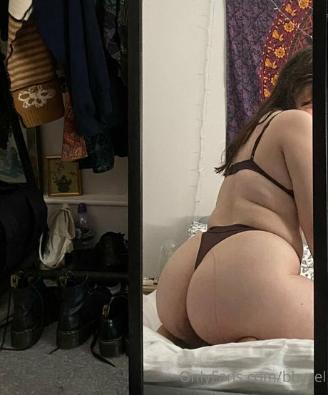 bbyzel トップモデル 写真